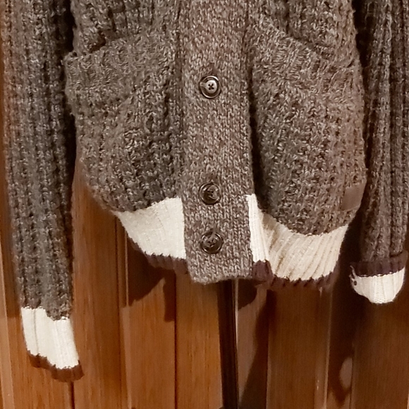 Roots Cabin Shawl Cardigan - Picture 2 of 4